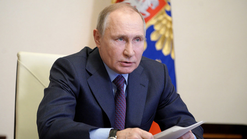 Путин отметил важность отношений России и Греции