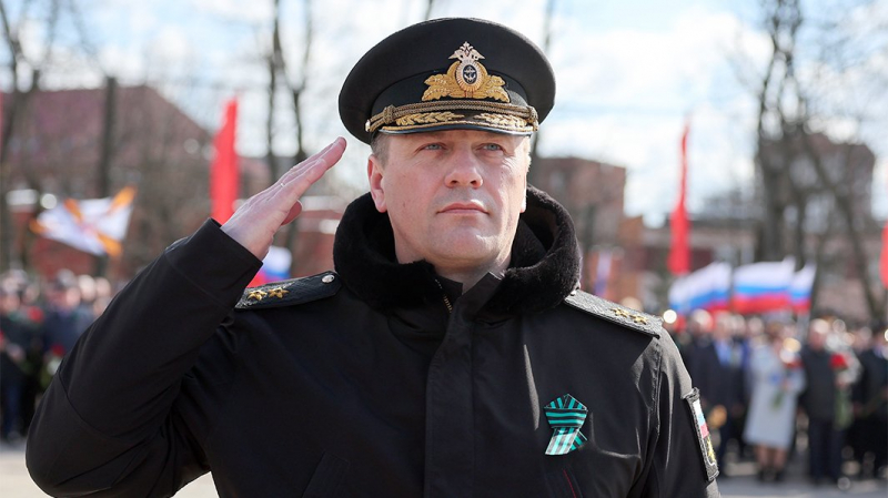Путин присвоил звание адмирала командующему Балтийским флотом Лиине