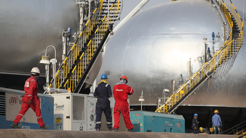 Саудовская Аравия продлит добровольное сокращение добычи нефти