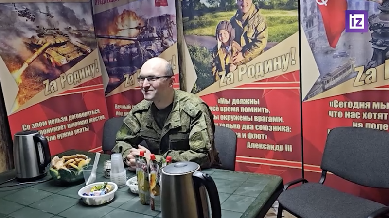 Акция «Елка желаний» помогла мальчику увидеться со служащим в зоне СВО отцом