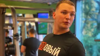 Скандальному блогеру Эдварду Билу грозит ампутация ноги